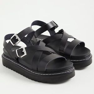 NWT Torrid Gladiator Flatform faux leather sandal WW